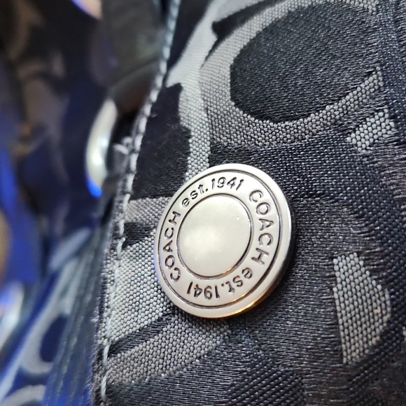 Purse - Picture 5 of 6